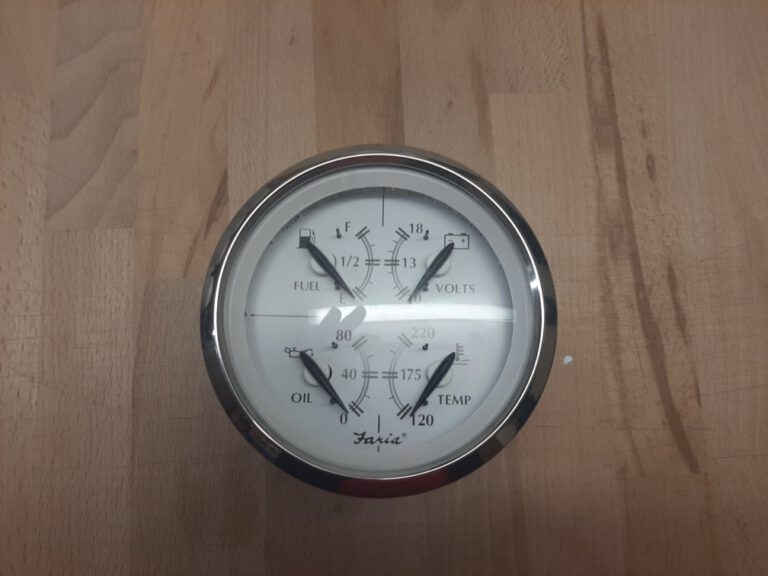 Instrumente + Radio REGAL Boote und Yachten Offizieller Importeur